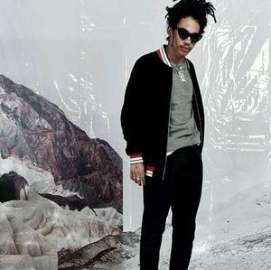 Meet your Posher, Timi